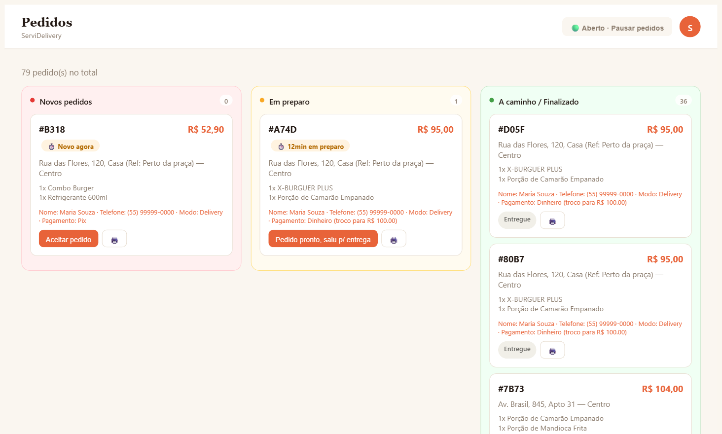 Painel de pedidos do ServiDelivery com pedidos novos, em preparo e a caminho